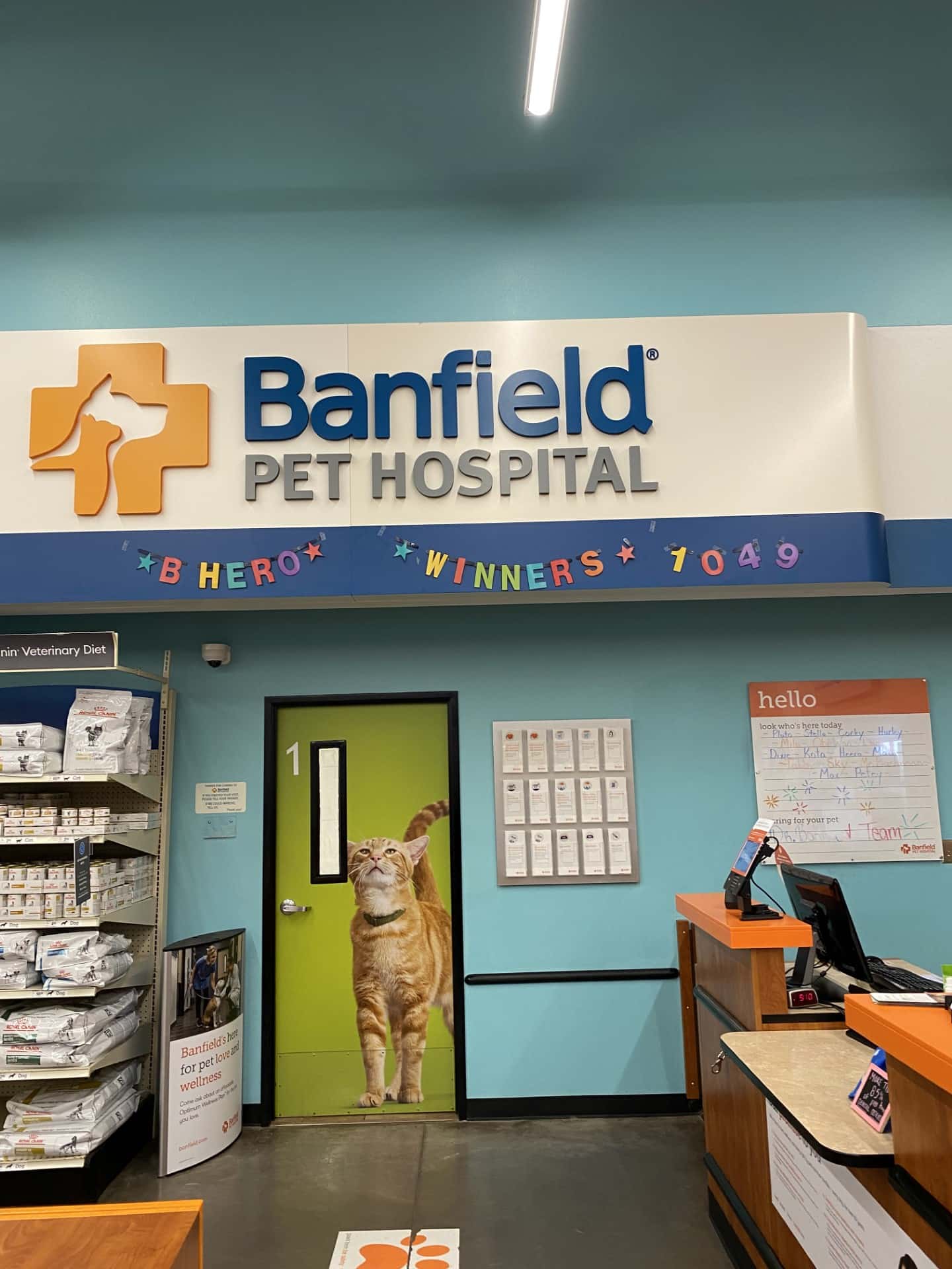 Banfield pet hospital store hours of operation