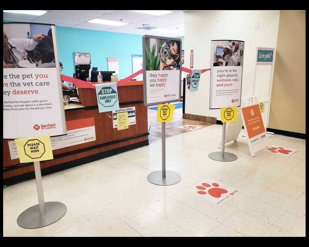 The lobby of the Banfield Pet Hospital